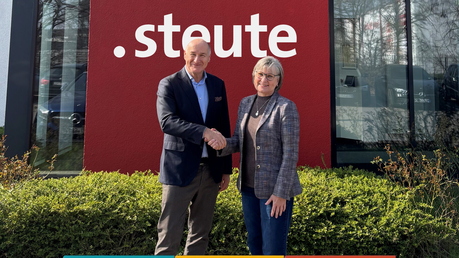Martin Kunz (CEO steute) und Birgit Sacha (Leiterin KIEPE Industry)
